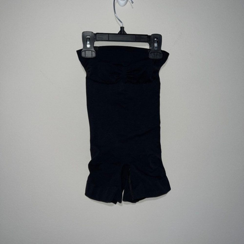 SKIMS SEAMLESS SCULPT STRAPLESS SHORTIE BODYSUIT ONYX BLACK SMALL